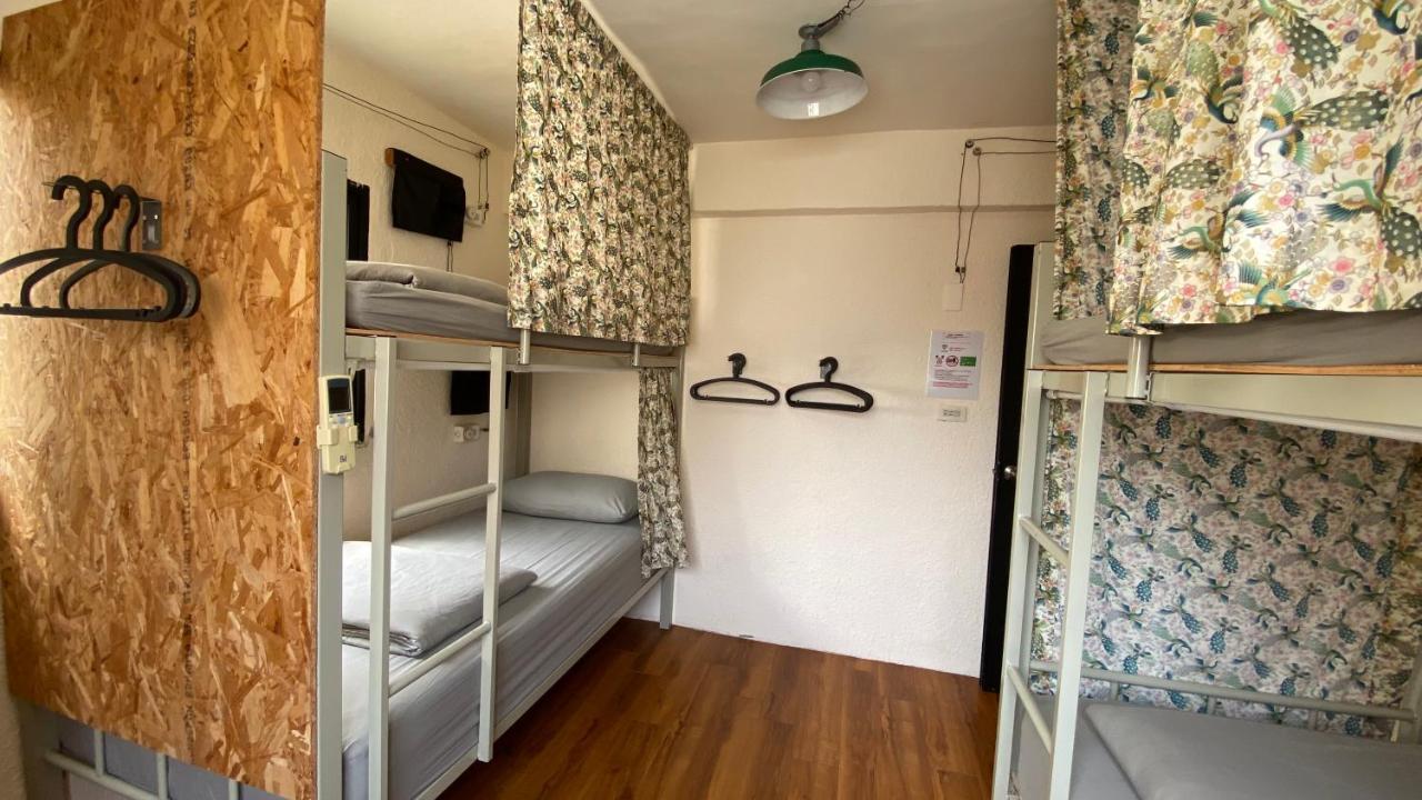 82G Backpacker Inn Magong Esterno foto