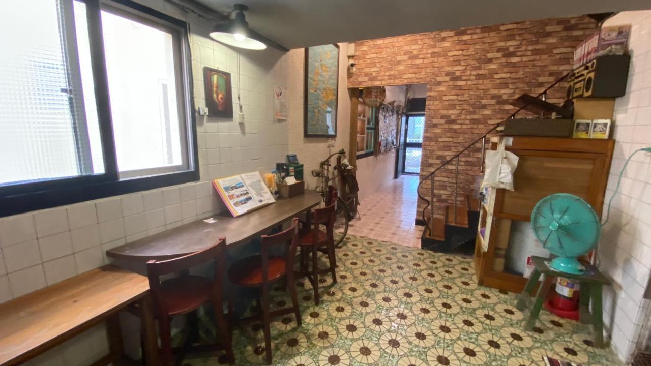 82G Backpacker Inn Magong Esterno foto