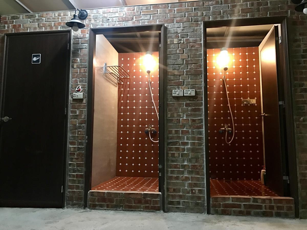 82G Backpacker Inn Magong Esterno foto